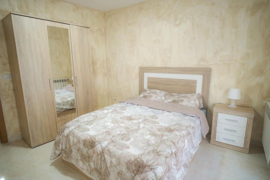 Apartament Piso Acogedor En Madrid Centro Zewnętrze zdjęcie